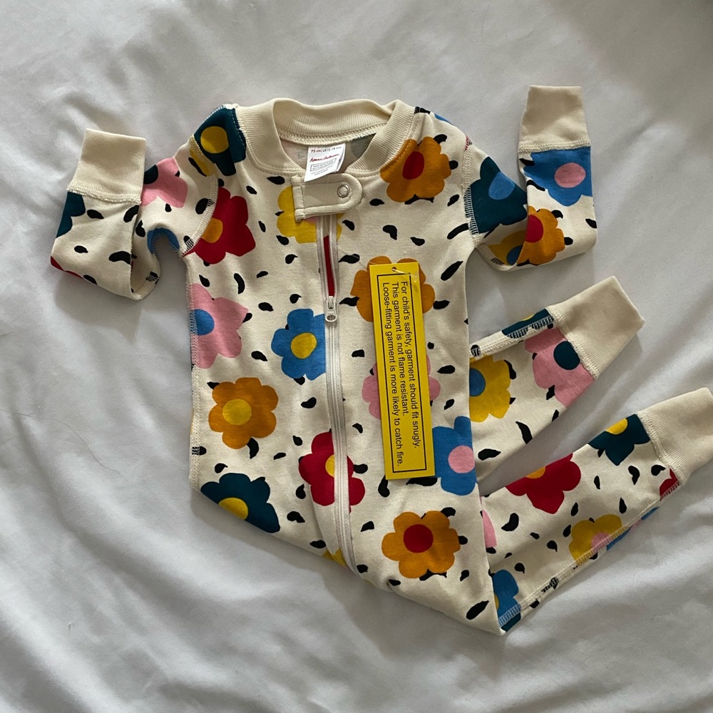 Hanna Andersson zipper sleeper pajamas- organic cotton, flowers, 12-18 months